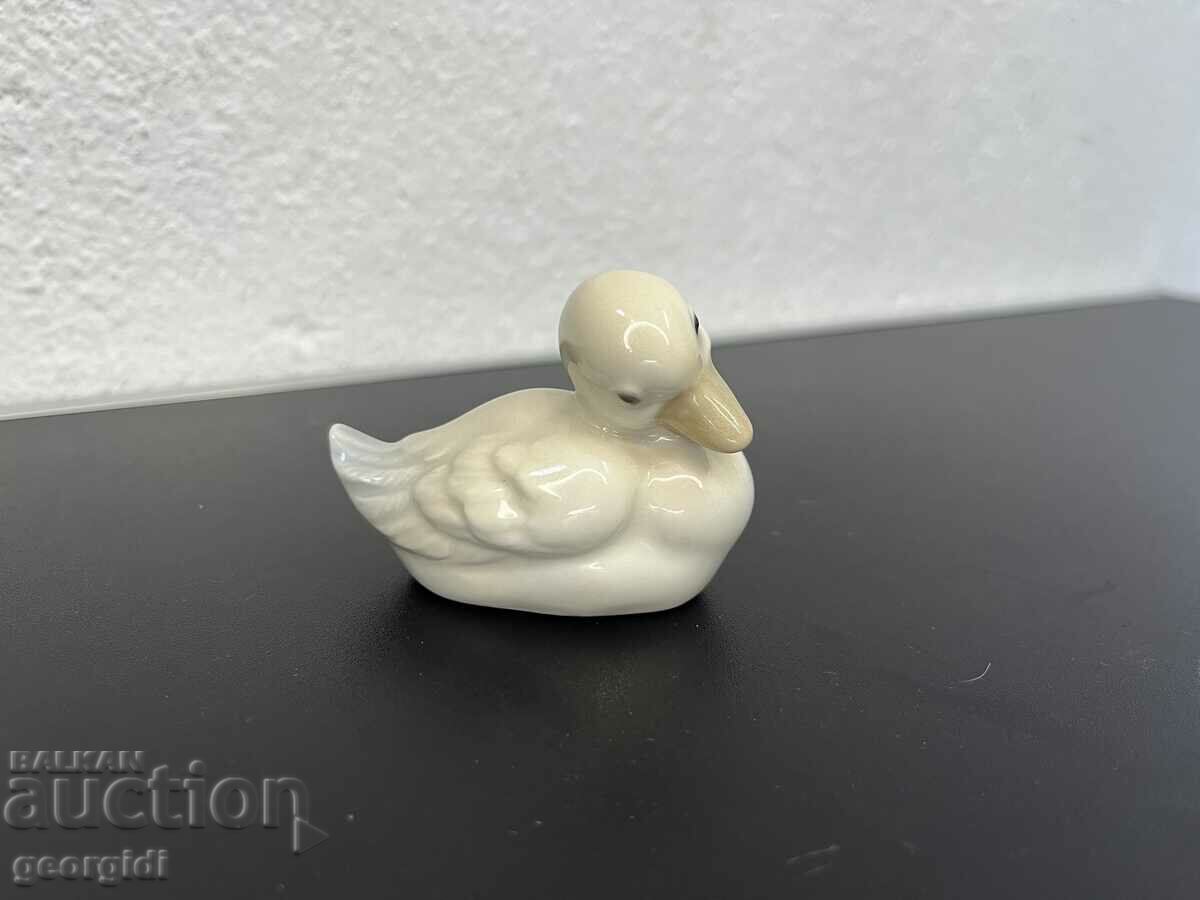 Porcelain miniature of a duck. #5751