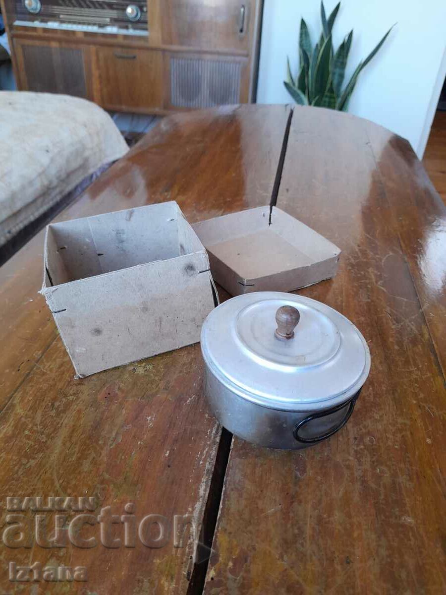Old alcohol stove, alcohol tank with price 37.00 BGN | € 18.92