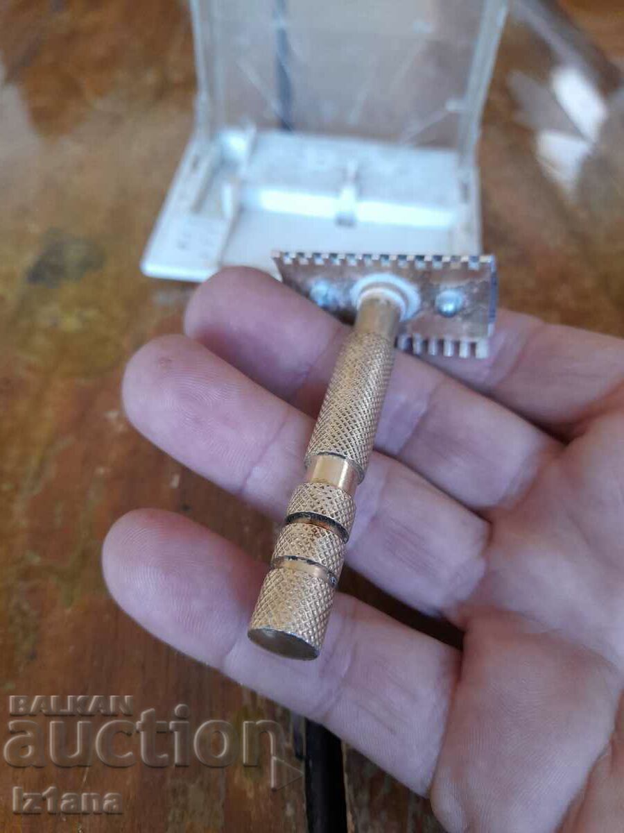 Παράδοση Παλιό ξυράφι Soluna Παράδοση Παλιό ξυράφι Soluna