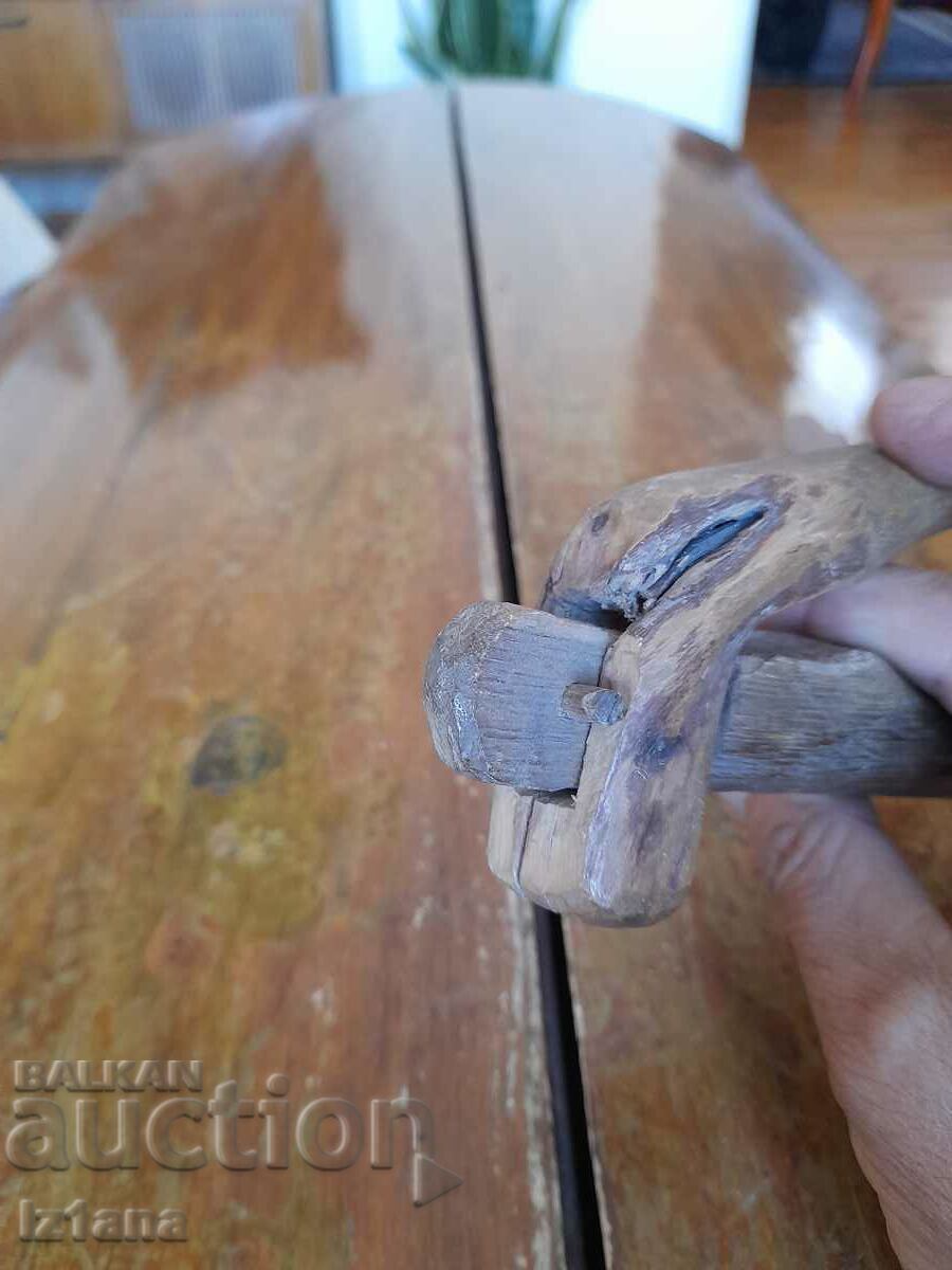 Παλιός ξύλινος καρυοθραύστης - 6 Παλιός ξύλινος καρυοθραύστης - 6