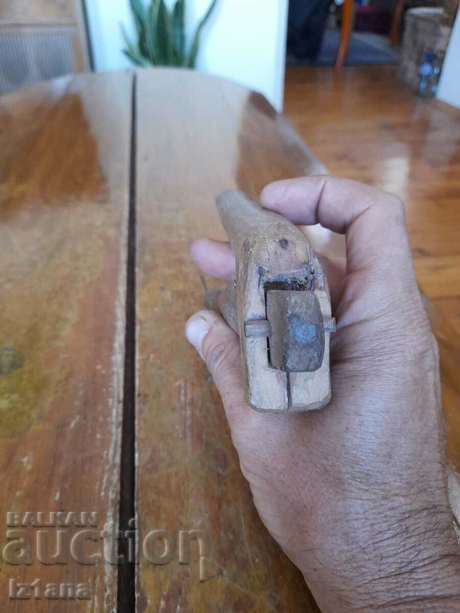 Παλιός ξύλινος καρυοθραύστης - 7 Παλιός ξύλινος καρυοθραύστης - 7