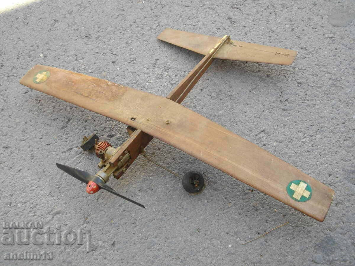 OLD AIRCRAFT WITH JENA DDR ENGINE MODEL AIRCRAFT OLD AIRCRAFT WITH JENA DDR ENGINE MODEL AIRCRAFT