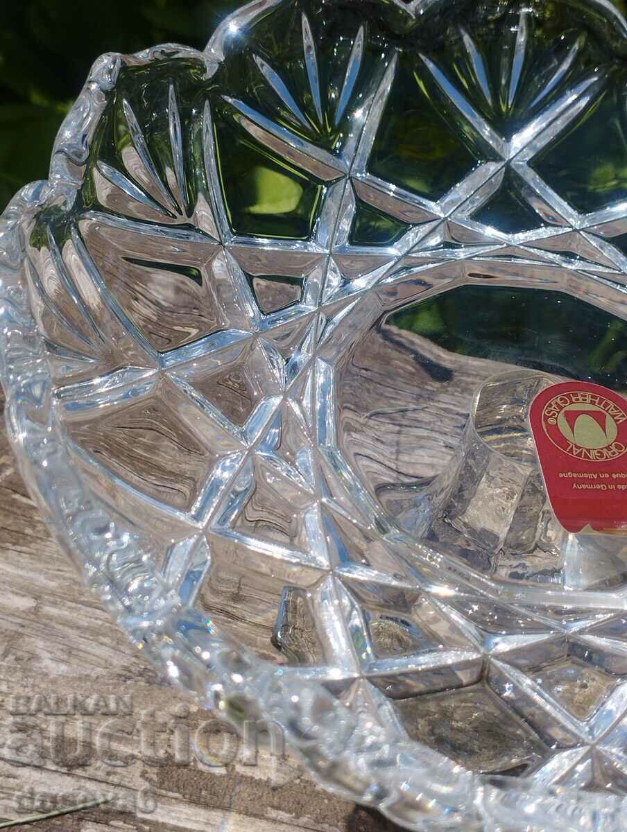 Auction Crystal bowl on a chair suitable for sweets, fruits Auction Crystal bowl on a chair suitable for sweets, fruits