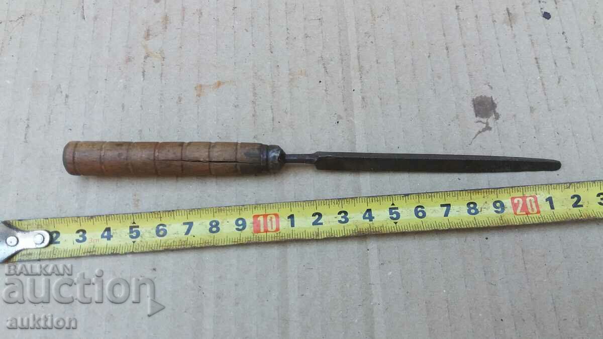 OLD SMALL JEWELERS FILE, TOOL with price 2.99 BGN | € 1.53 OLD SMALL JEWELERS FILE, TOOL with price 2.99 BGN | € 1.53