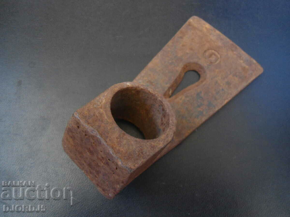 Auction Old Tesla, marking Auction Old Tesla, marking