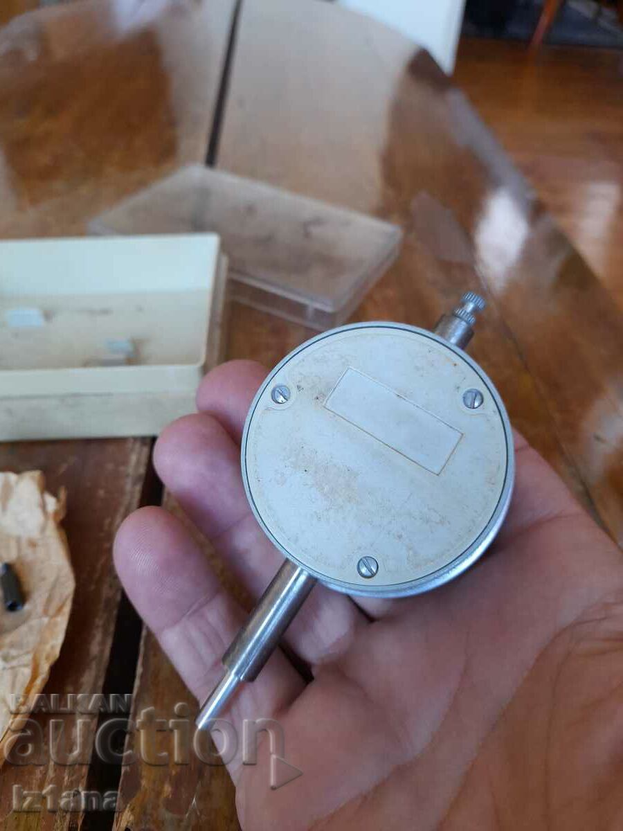 Old indicator clock, odometer - 7