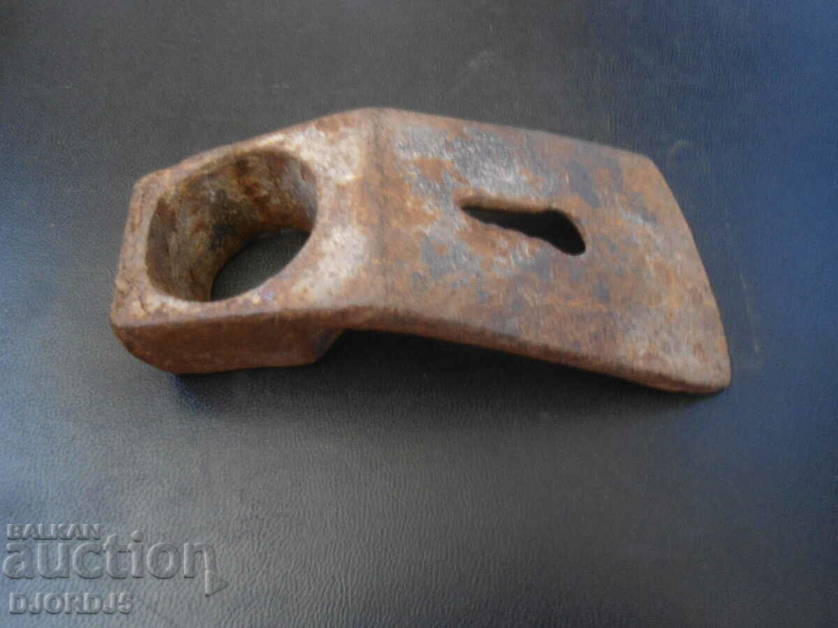 Delivery of Old Tesla, marking