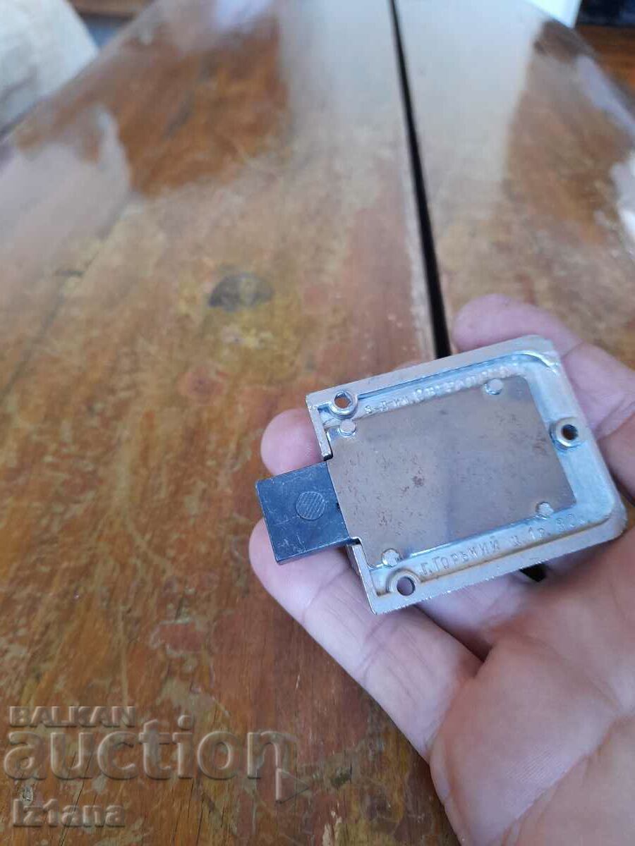 Încuietoare suplimentară veche, zăvor - 5 Încuietoare suplimentară veche, zăvor - 5