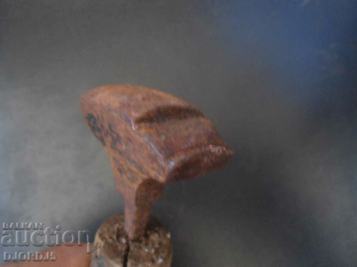 An old craft tool - 5 An old craft tool - 5