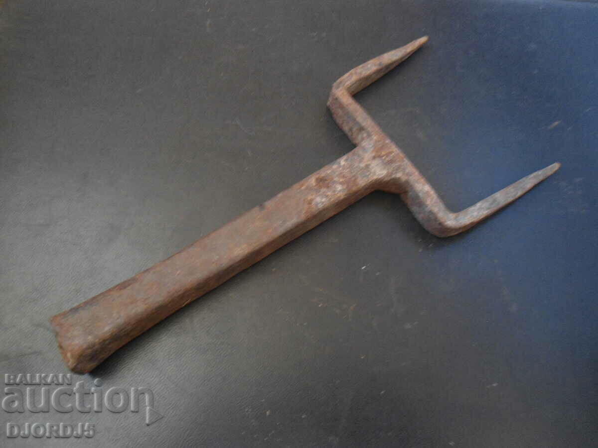 An old hairpin anvil with price 7.00 BGN | € 3.58