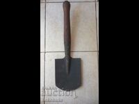 Military spade