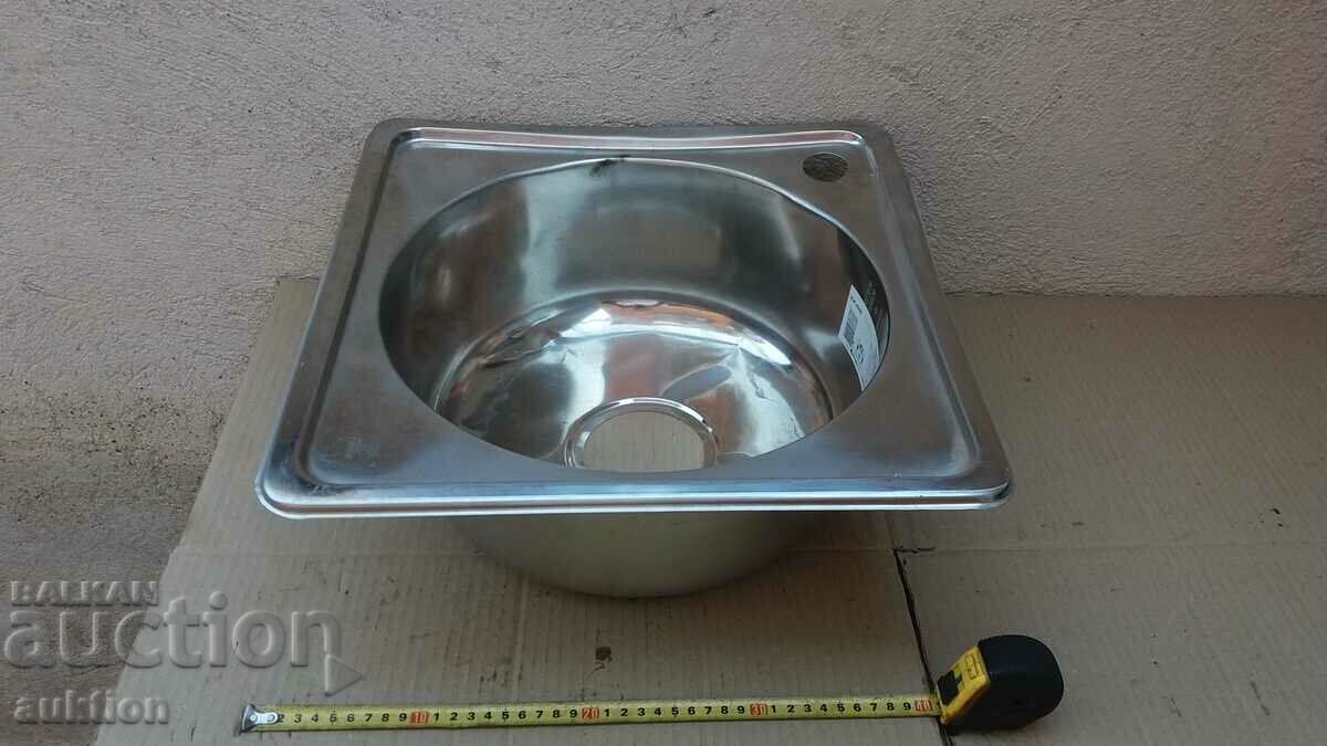 stainless steel sink