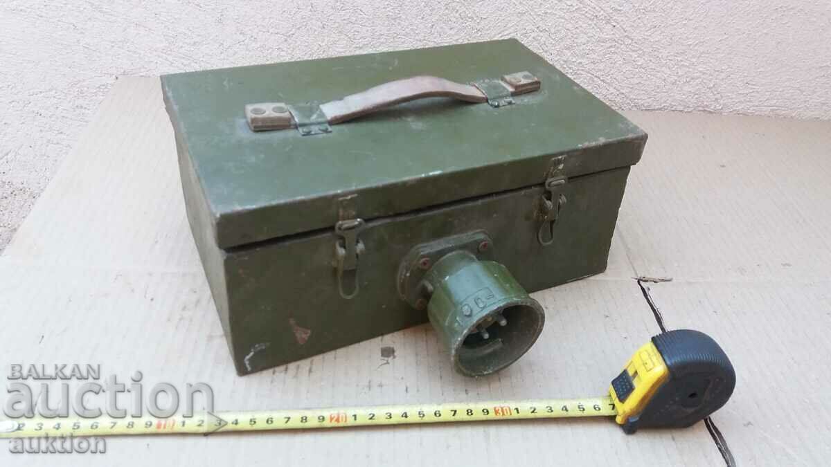 MASSIVE MILITARY BOX - DISTRIBUTOR