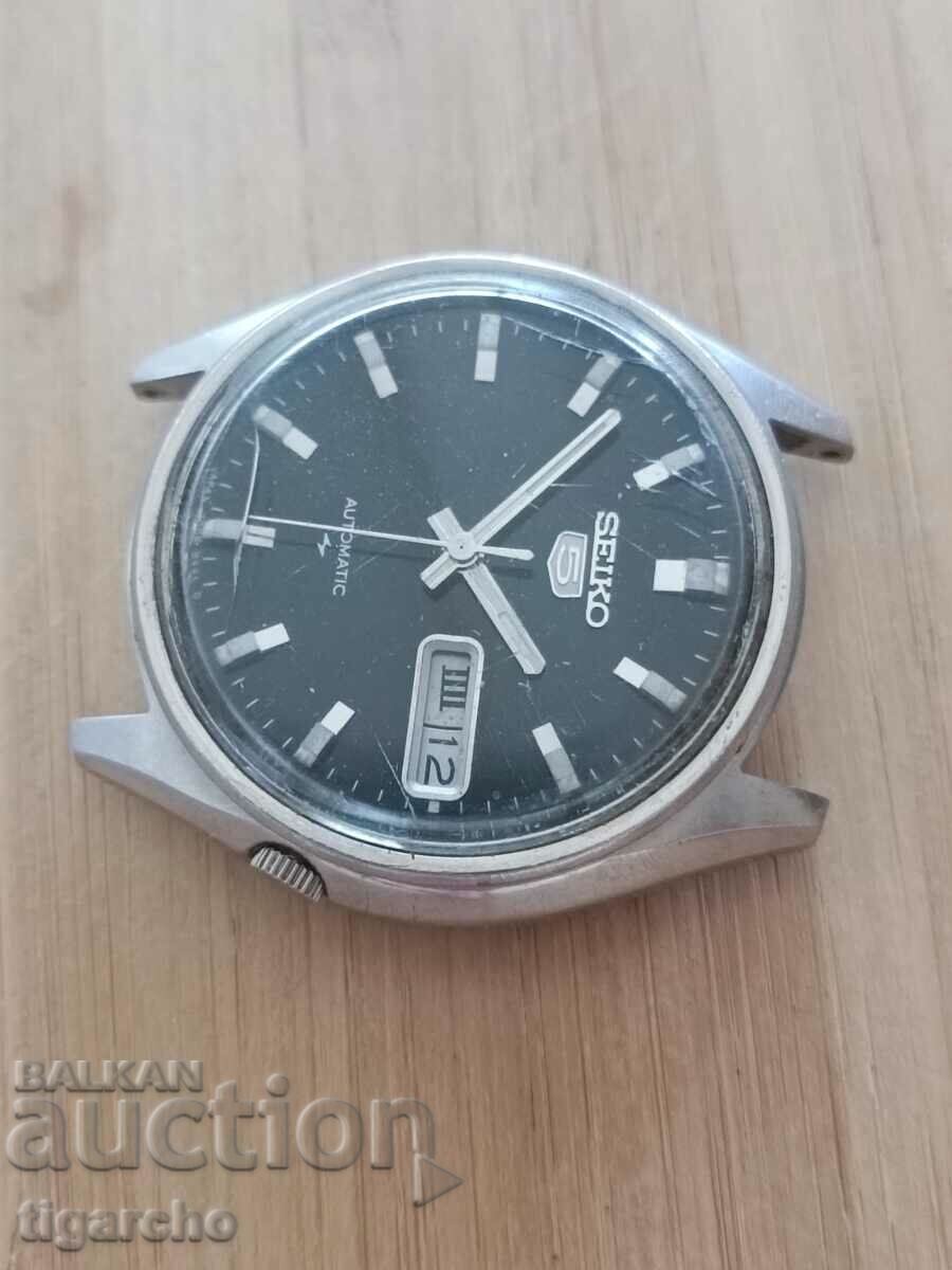 Auction Seiko 5 watch Auction Seiko 5 watch