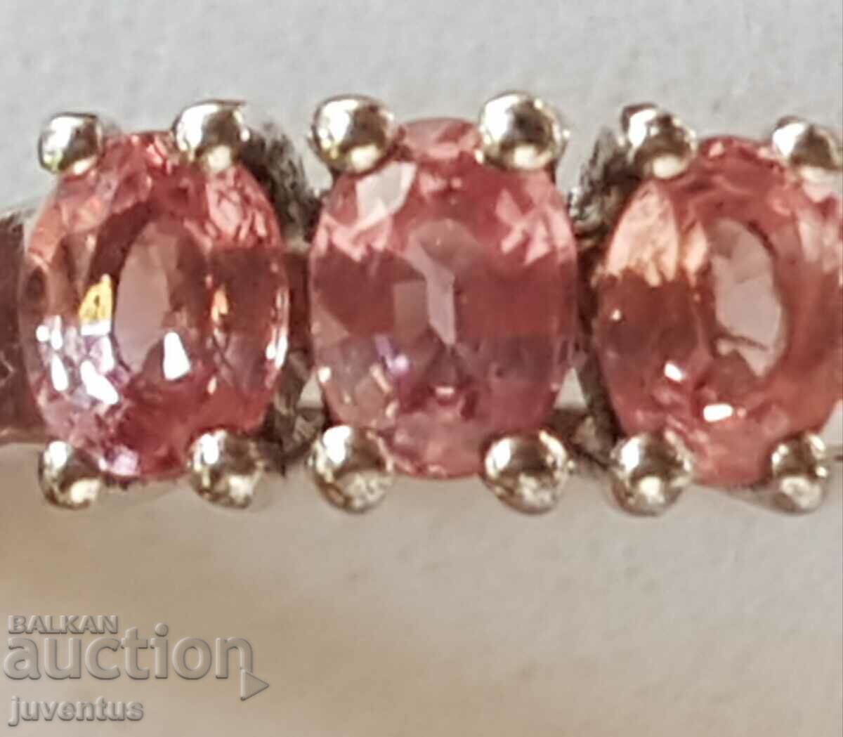 SILVER RING WITH NATURAL PINK SAPPHIRES