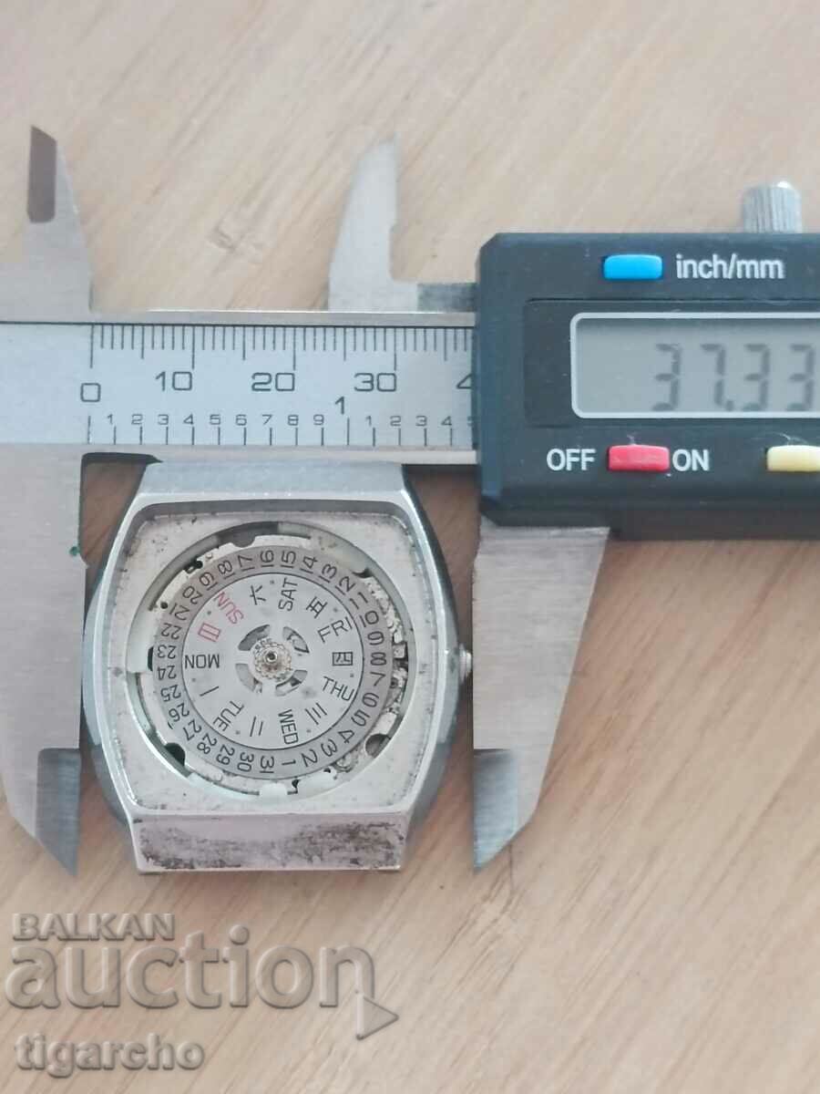 Auction Citizen watch winder Auction Citizen watch winder