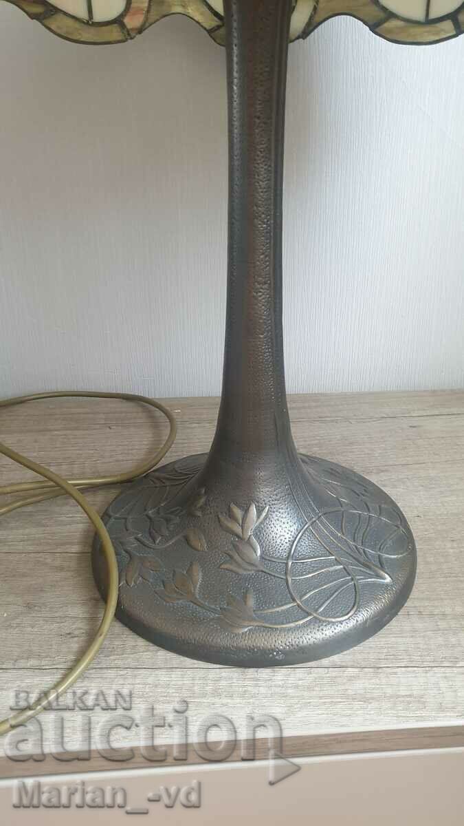 Delivery of Large Old Tiffany Style Table Lamp