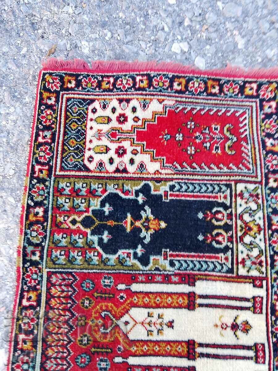 Persian rug with price 60.00 BGN | € 30.68 Persian rug with price 60.00 BGN | € 30.68