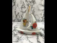 Porcelain boat