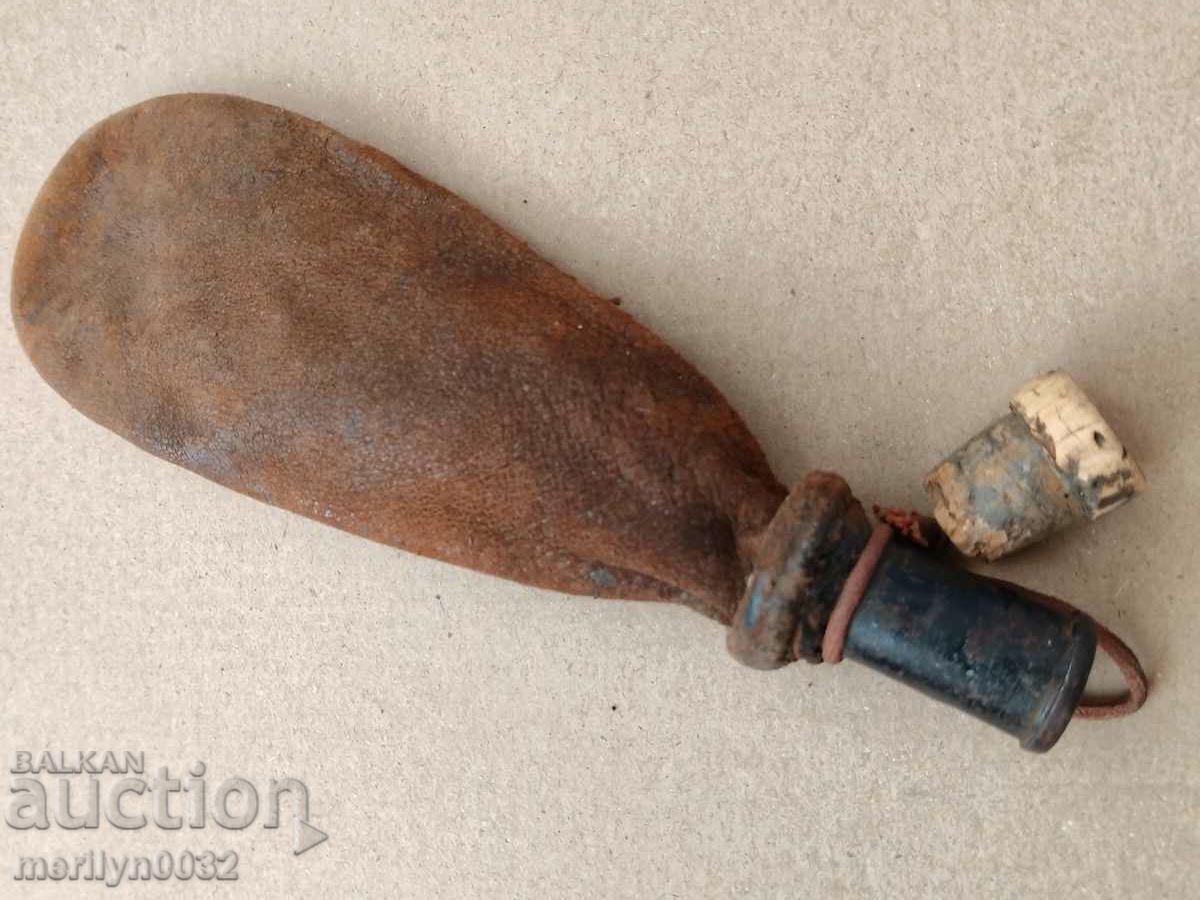 Μια παλιά δερμάτινη μπαρουτοθήκη για τον Pishtov - 5 Μια παλιά δερμάτινη μπαρουτοθήκη για τον Pishtov - 5