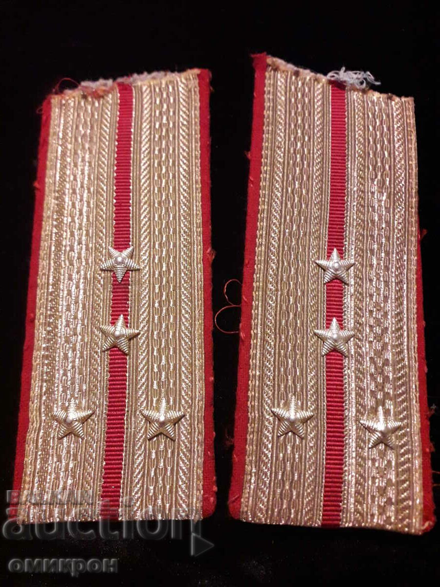 Pair of epaulettes, Captain SA, USSR.