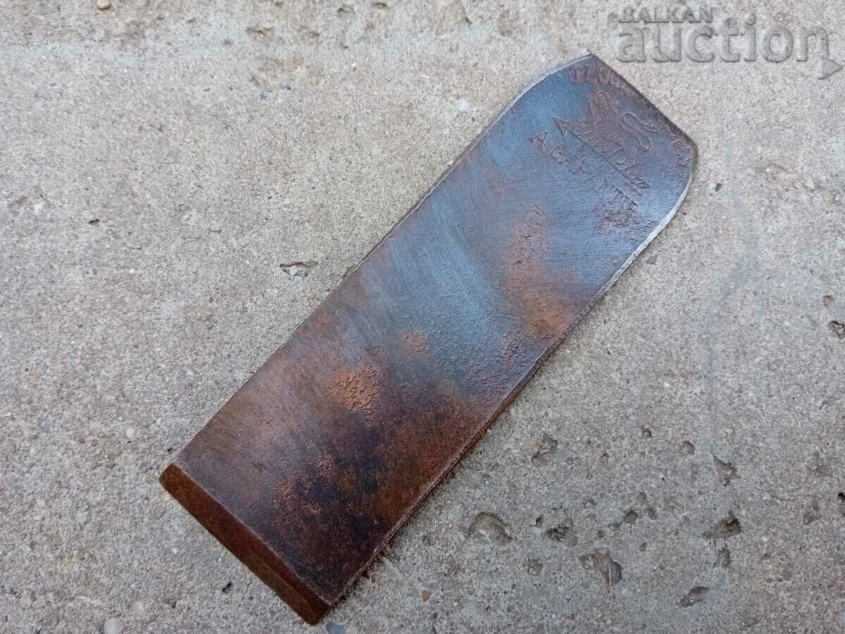 Delivery of A GARANTIE aged knife planer chisel Delivery of A GARANTIE aged knife planer chisel