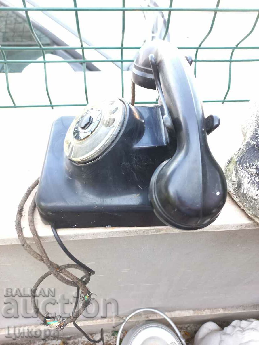 Auction OLD BAKELITE PHONE Auction OLD BAKELITE PHONE