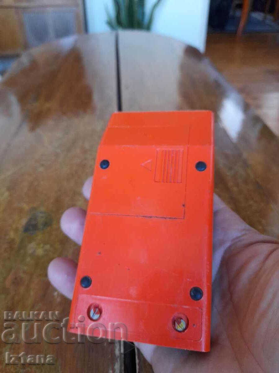 Auction Old Elka 105 calculator Auction Old Elka 105 calculator