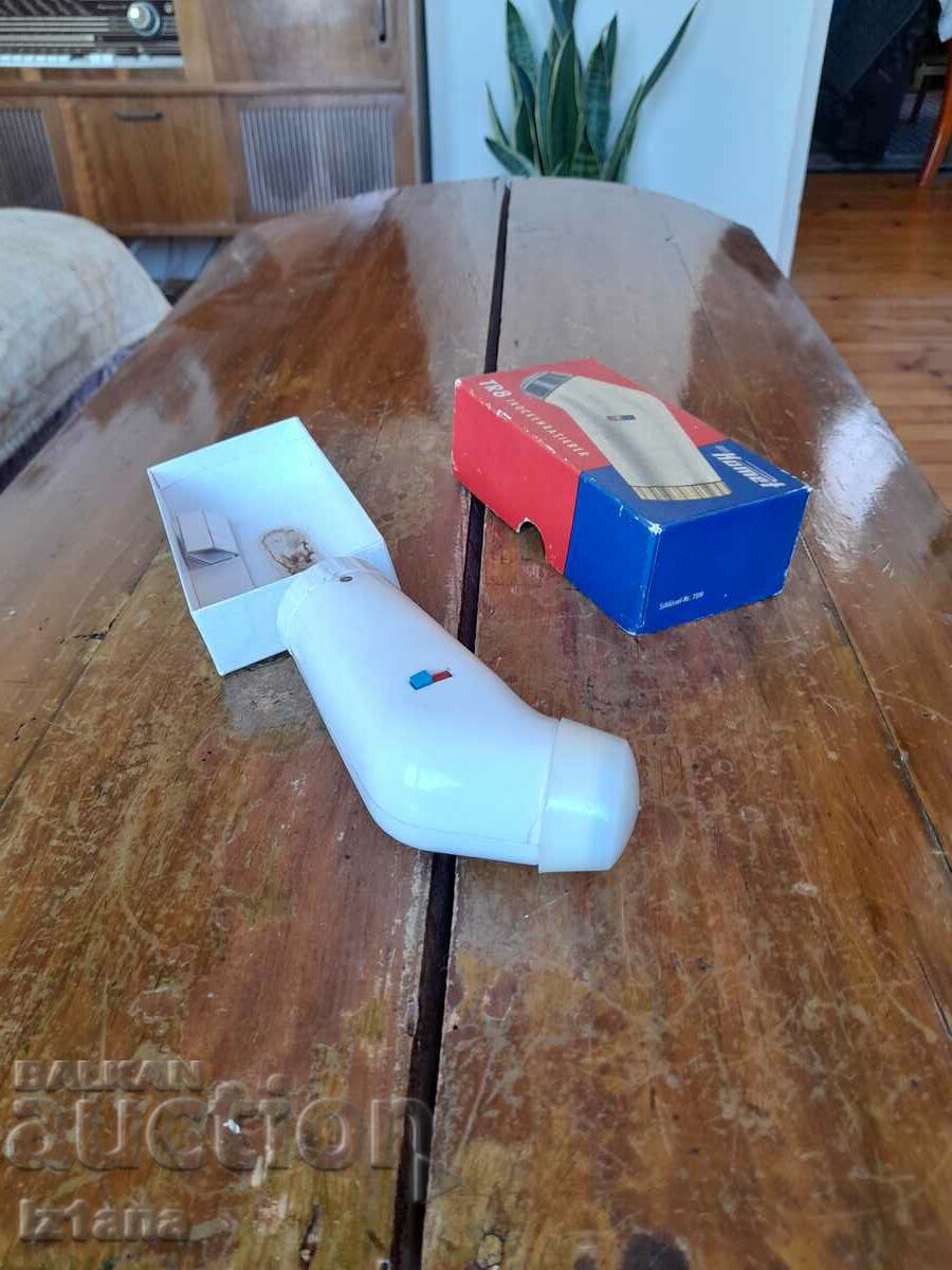 Vechi aparat de ras electric Komet TR8 cu preț 45.00 BGN | € 23.01