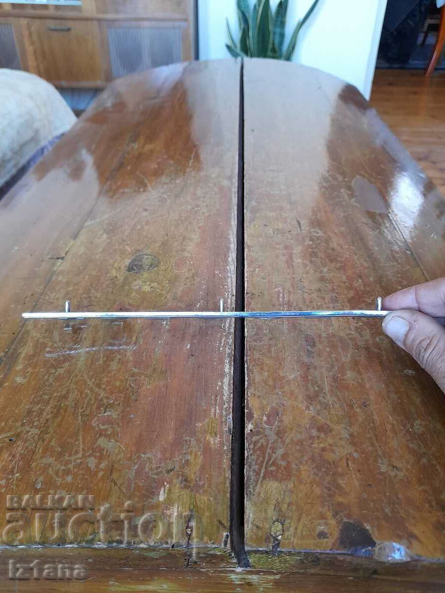 Delivery of Old emblem Peugeot, Peugeot Delivery of Old emblem Peugeot, Peugeot