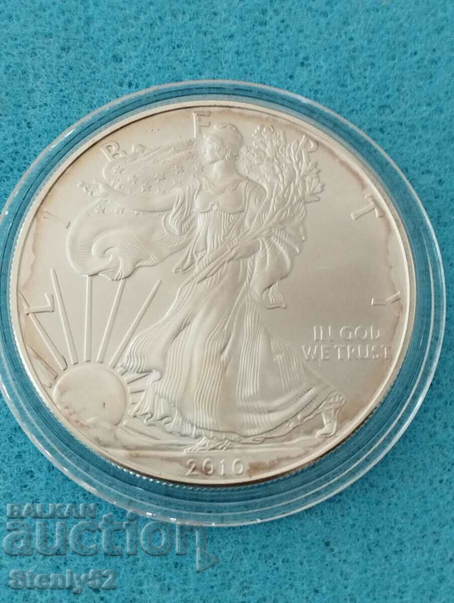 1 oz сребърен Американски орел 2010 год