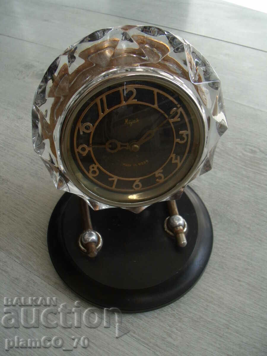 №*7636 стар настолен часовник - Маяк