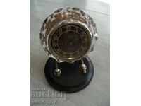 #*7636 old desk clock - Beacon