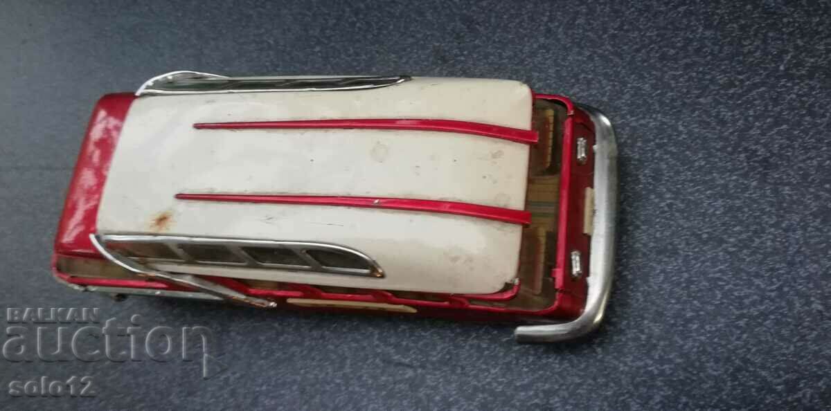 Детска, китайска количка от 70-те години. с цена 63.00 лв. | € 32.21 Детска, китайска количка от 70-те години. с цена 63.00 лв. | € 32.21