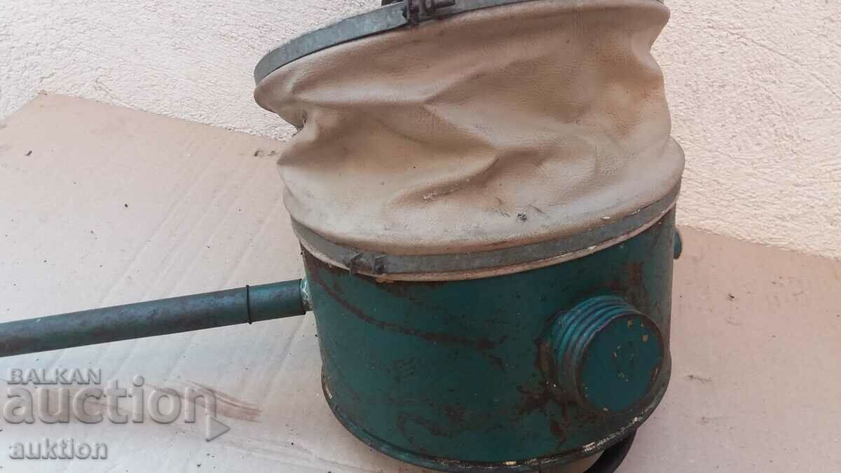 Доставка на ОТЛИЧНА МАШИНКА ЗА ОПУШВАНЕ СЪС СЯРА НА ЛОЗЯ, АСМИ Доставка на ОТЛИЧНА МАШИНКА ЗА ОПУШВАНЕ СЪС СЯРА НА ЛОЗЯ, АСМИ