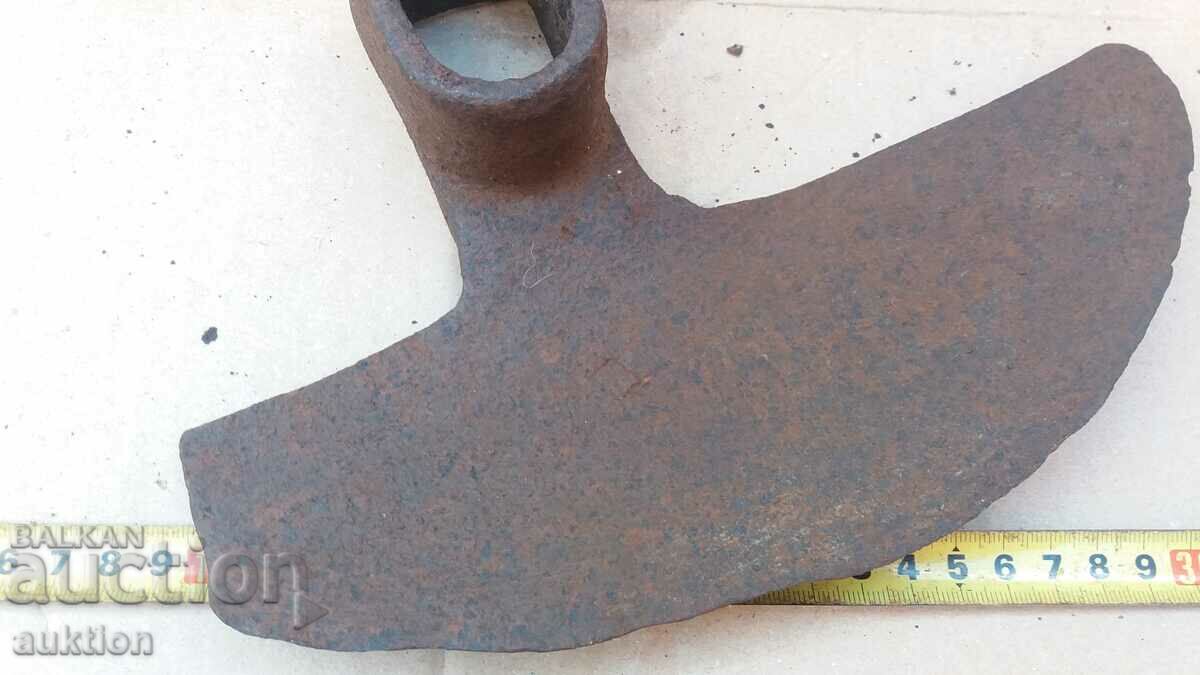 MASSIVE HOE, DIGGER - 7 MASSIVE HOE, DIGGER - 7