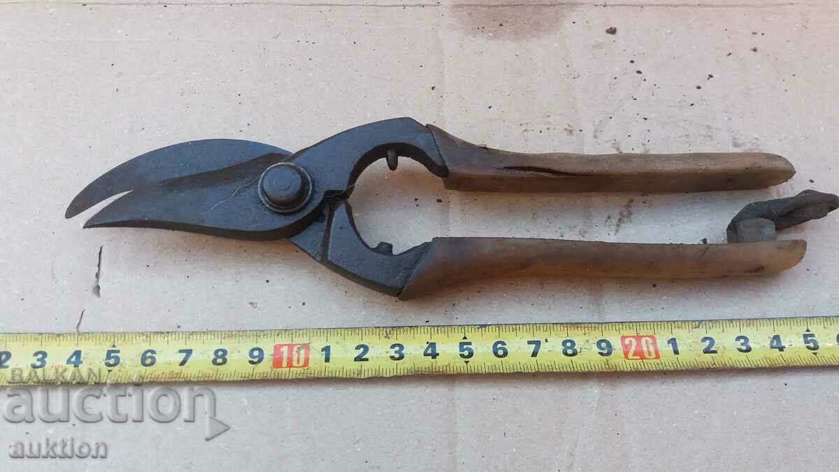 Auction EXCELLENT VINEYARD SCISSORS - ROYAL TIME WITH MARKING Auction EXCELLENT VINEYARD SCISSORS - ROYAL TIME WITH MARKING