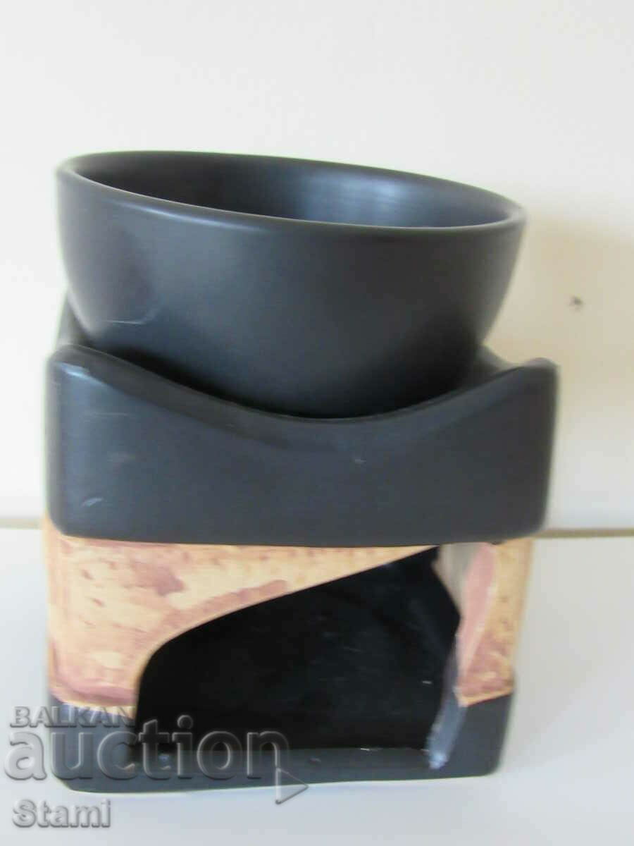 Αναμνηστικό κηροπήγιο με τιμή 14.90 BGN | € 7.62 Αναμνηστικό κηροπήγιο με τιμή 14.90 BGN | € 7.62