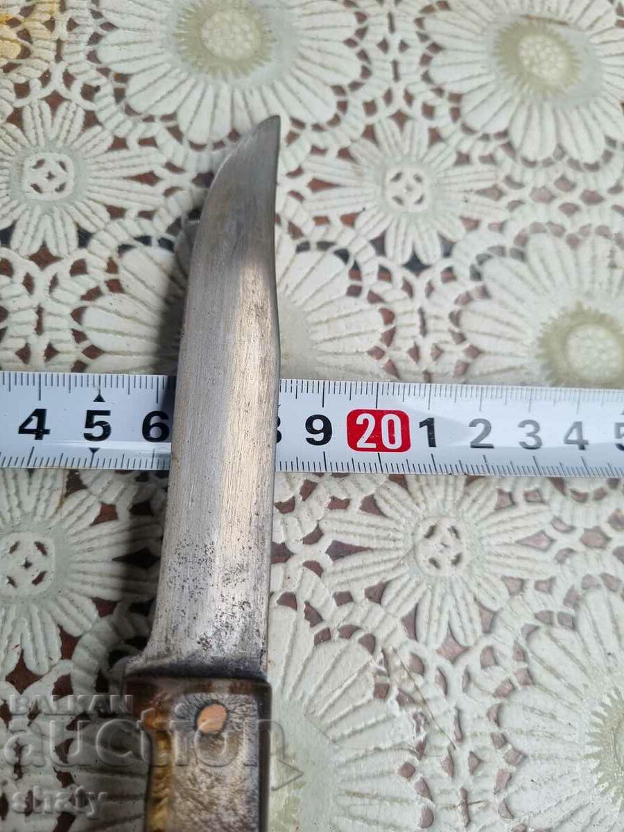 Παράδοση Ένα παλιό μαχαίρι Παράδοση Ένα παλιό μαχαίρι