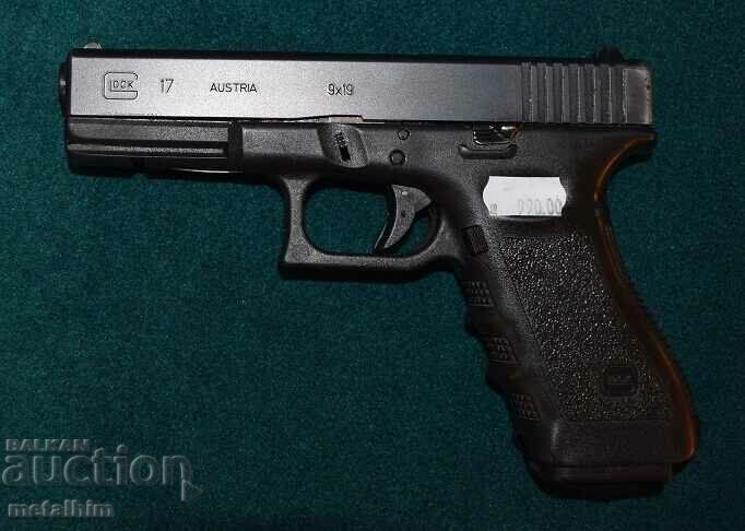 GLOCK 17 Deactivated gun secured combat gun weapon