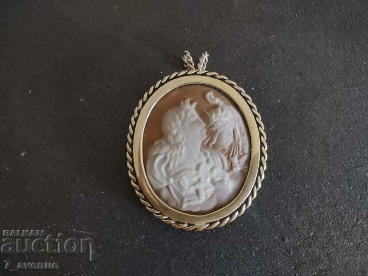 Brooch/medallion, old, original, large, 25,03.24 with price 249.00 BGN | € 127.31 Brooch/medallion, old, original, large, 25,03.24 with price 249.00 BGN | € 127.31