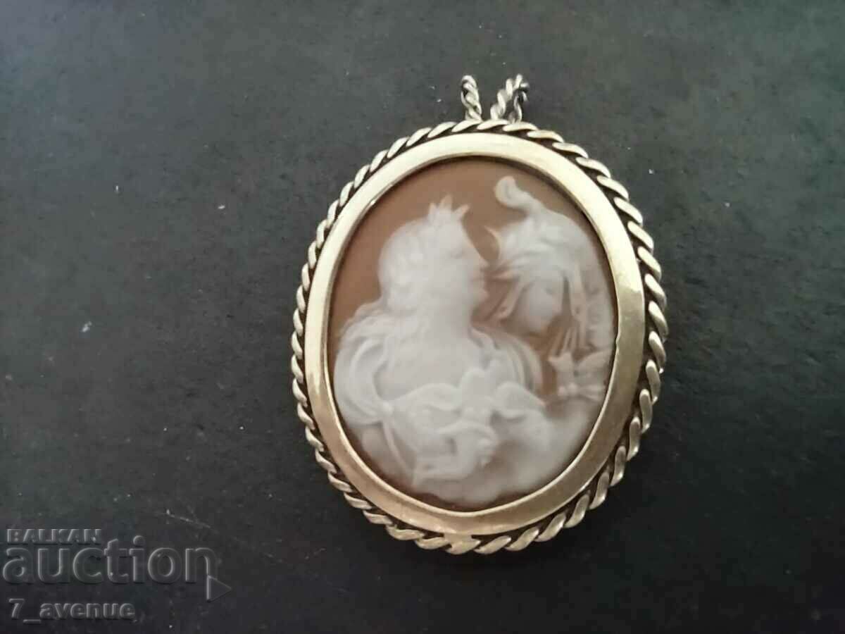 Auction Brooch/medallion, old, original, large, 25,03.24 Auction Brooch/medallion, old, original, large, 25,03.24