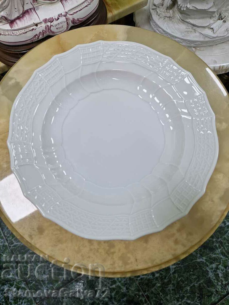 A rare large antique Meissen porcelain plate - 5 A rare large antique Meissen porcelain plate - 5