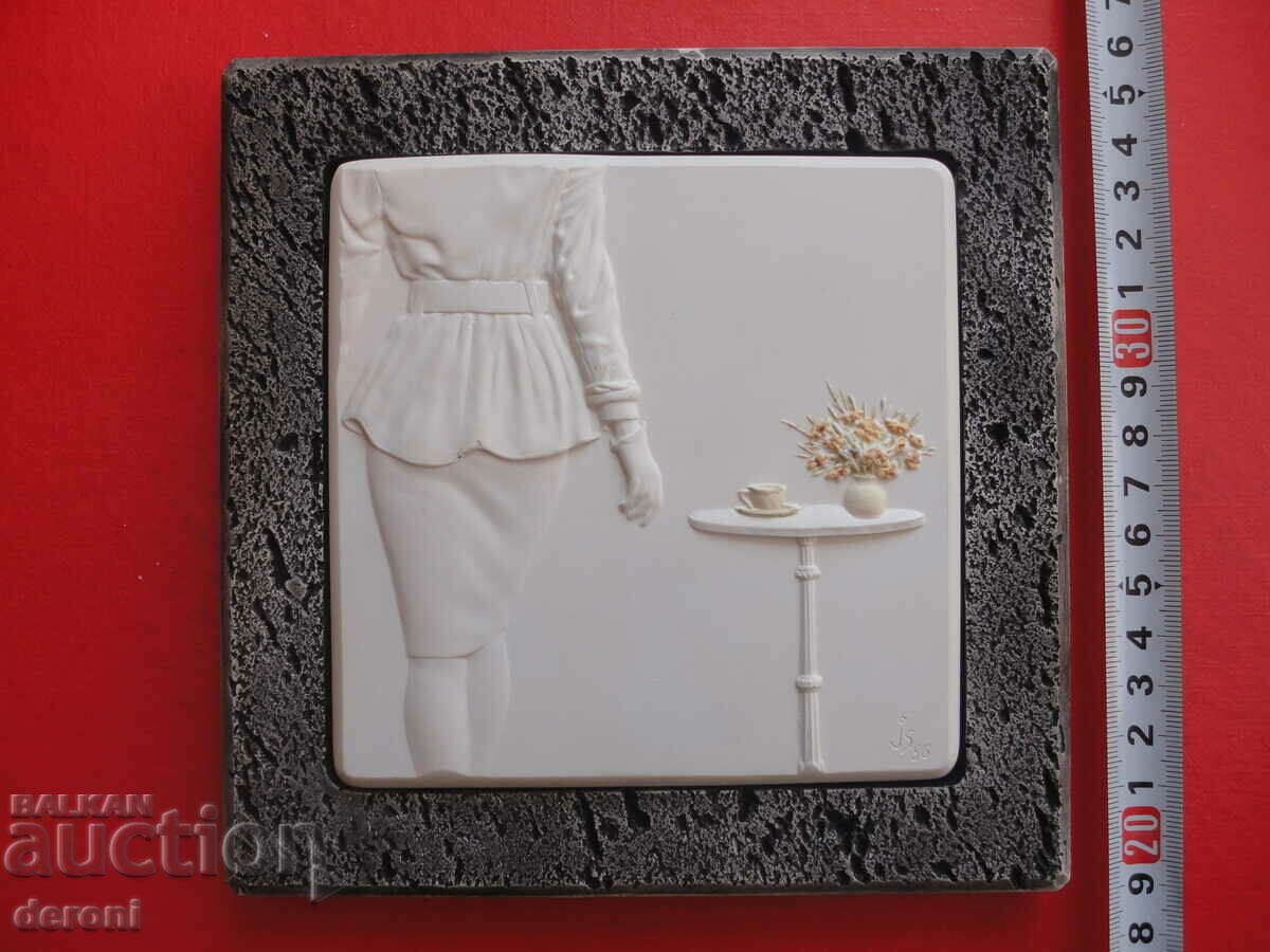 Author's porcelain painting figure porcelain 2 with price 80.00 BGN | € 40.90 Author's porcelain painting figure porcelain 2 with price 80.00 BGN | € 40.90
