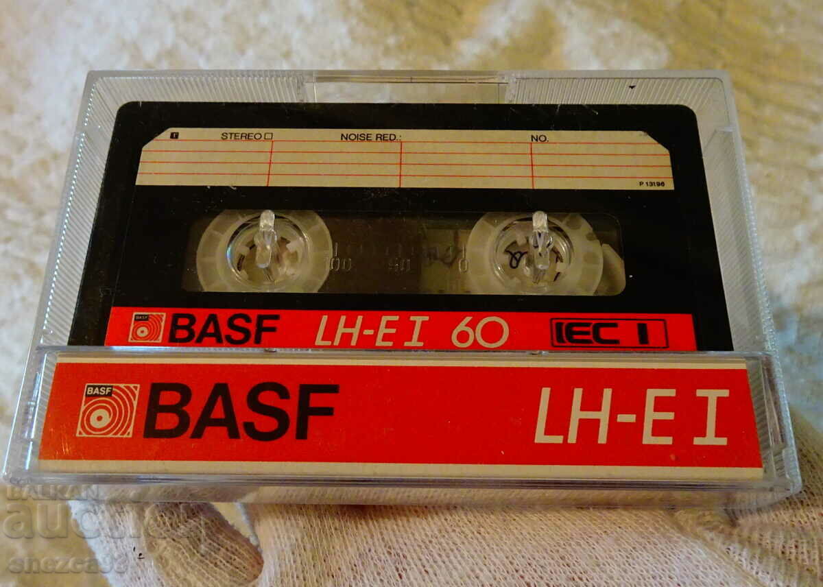 BASF LH-EI 60 audio cassette with Manowar. - 6
