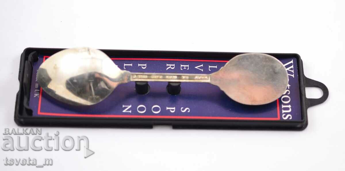 Auction  Collector's spoon in CANADA box