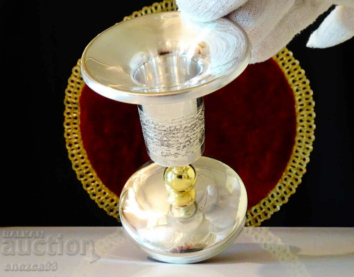 Γερμανικό επάργυρο κηροπήγιο, επίχρυσο, 10 cm. με τιμή 24.00 BGN | € 12.27