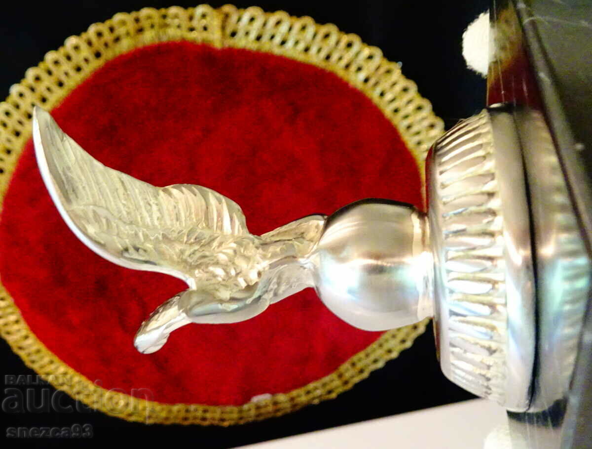 Statuette Eagle made of pewter with marble, label. - 6