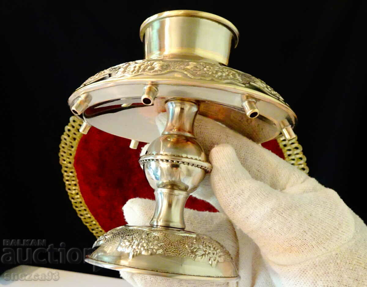 Auction Silver-plated wine fountain, embossed vines, candlestick Auction Silver-plated wine fountain, embossed vines, candlestick