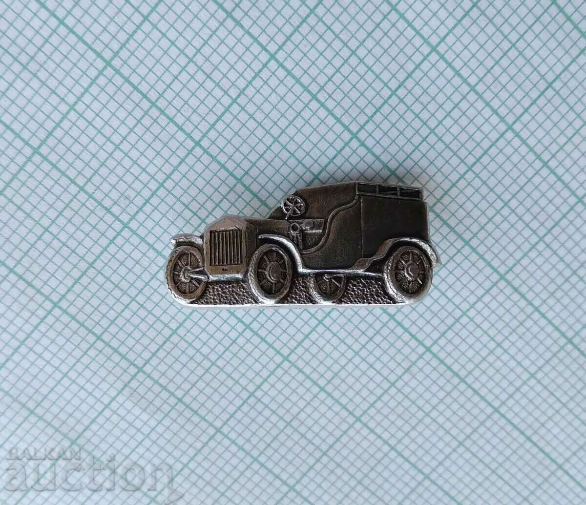 Auction  16828 Badge - Russian car LESSNER 1896-1917